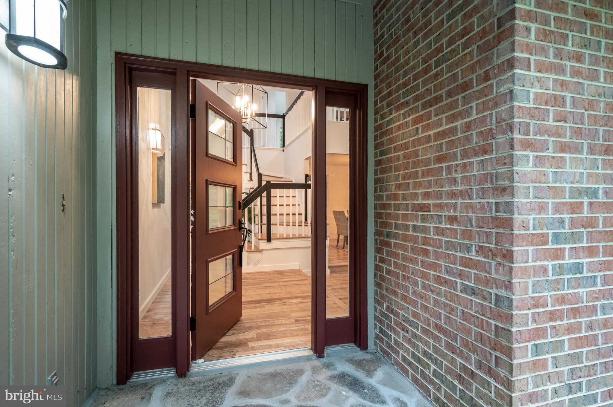 9501 Watts Road Great Falls, VA 22066 - Photo 10 of 73 Gallery Image 10