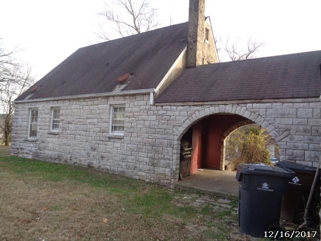 4622 Pleasant Ridge Road Knoxville, TN 37912 - Photo 2 of 8 12_rearZ