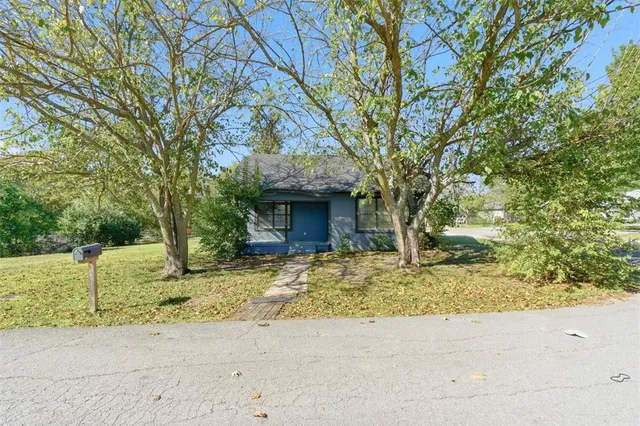 $250,000 | 215 North Morrow Street, Blue Ridge, TX 75424