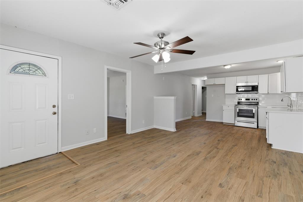 215 North Morrow Street Blue Ridge, TX 75424 - Photo 7 of 23