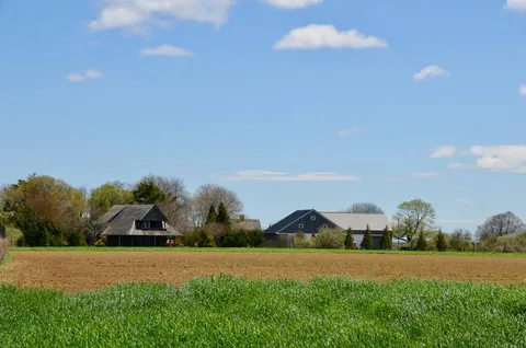 $6,400,000 | 26 Osborn Farm Lane, Wainscott, NY 11975