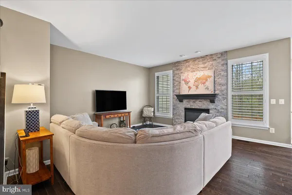 $3,700 | 5502 Arrowfield Terrace, Haymarket, VA 20169