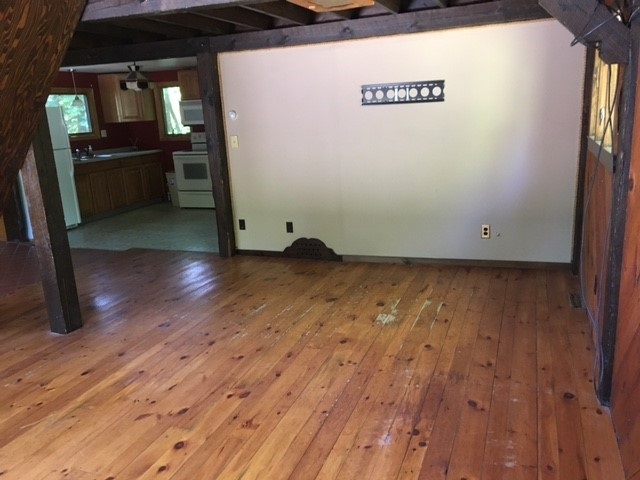 163 Tate Road Gilford, NH 03249 - Photo 8 of 16 Gallery Image 8