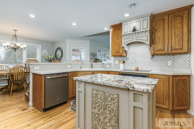 2476 Cimmaron Circle Pocatello, ID 83204 - Photo 11 of 38