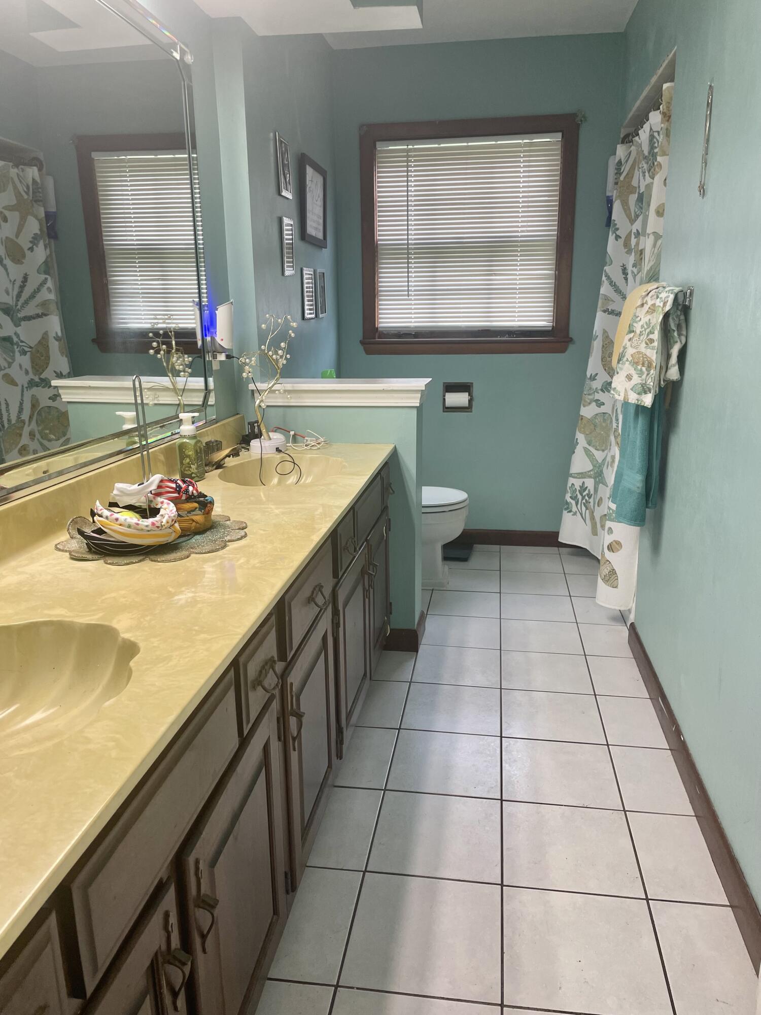 8810 Osborne Road Highland, IN 46322 - Photo 11 of 23 1500x2000