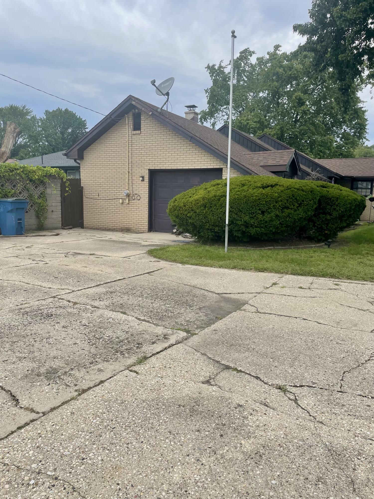 8810 Osborne Road Highland, IN 46322 - Photo 20 of 23 1500x2000
