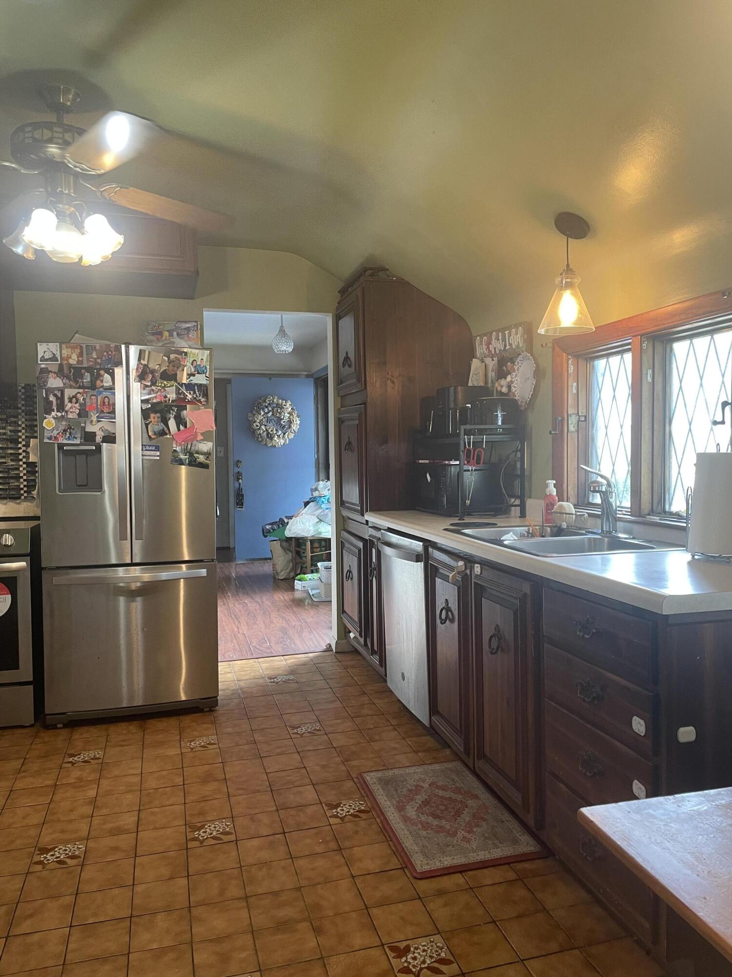 8810 Osborne Road Highland, IN 46322 - Photo 8 of 23 1500x2000