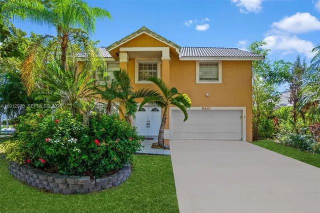 $669,999 | 9410 Southwest 212th Terrace, Cutler Bay, FL 33189