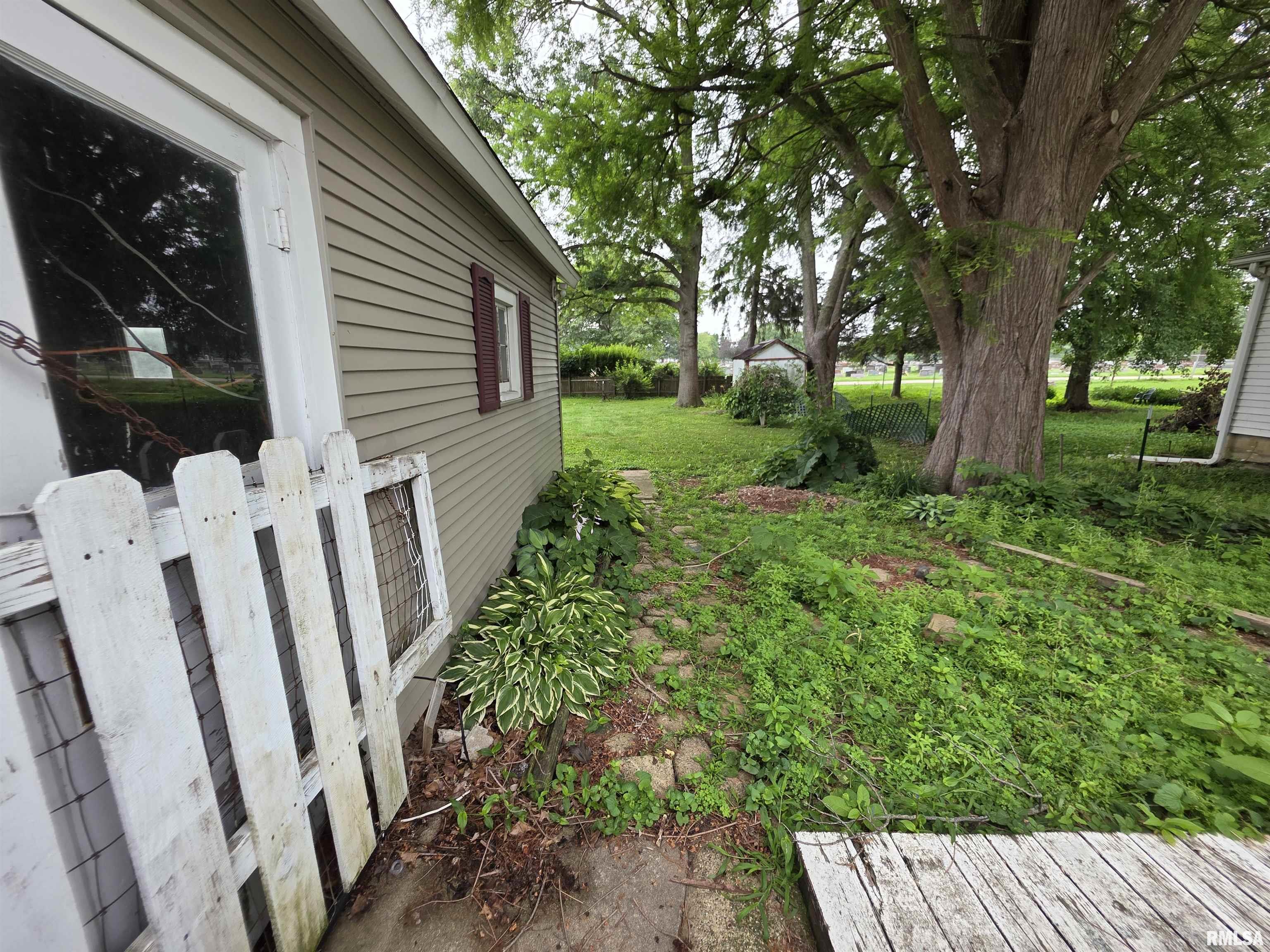 850 South Main Street Canton, IL 61520 - Photo 4 of 6