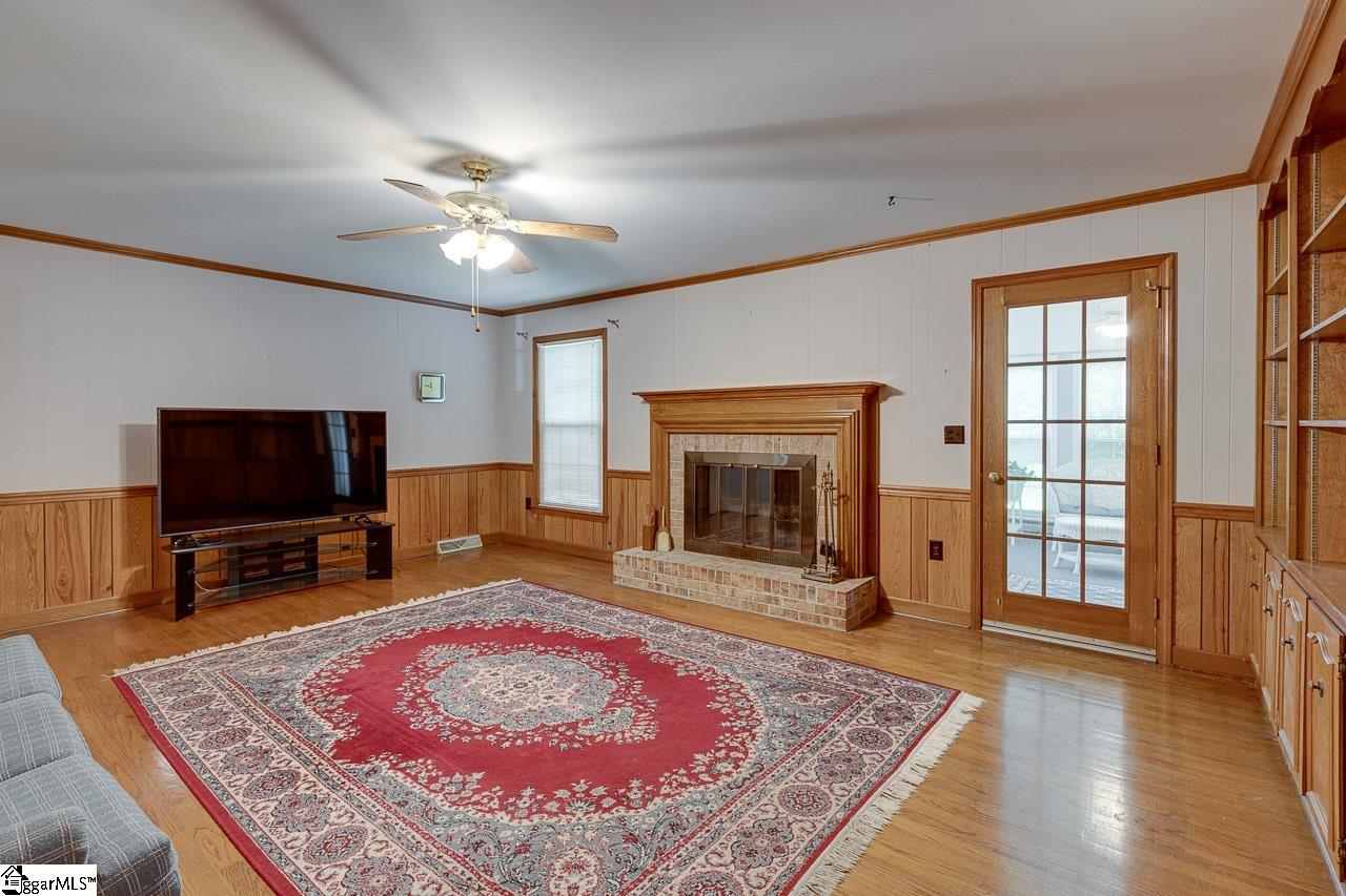 104 Middle Brook Road Greer, SC 29650 - Photo 3 of 32 Gallery Image 3