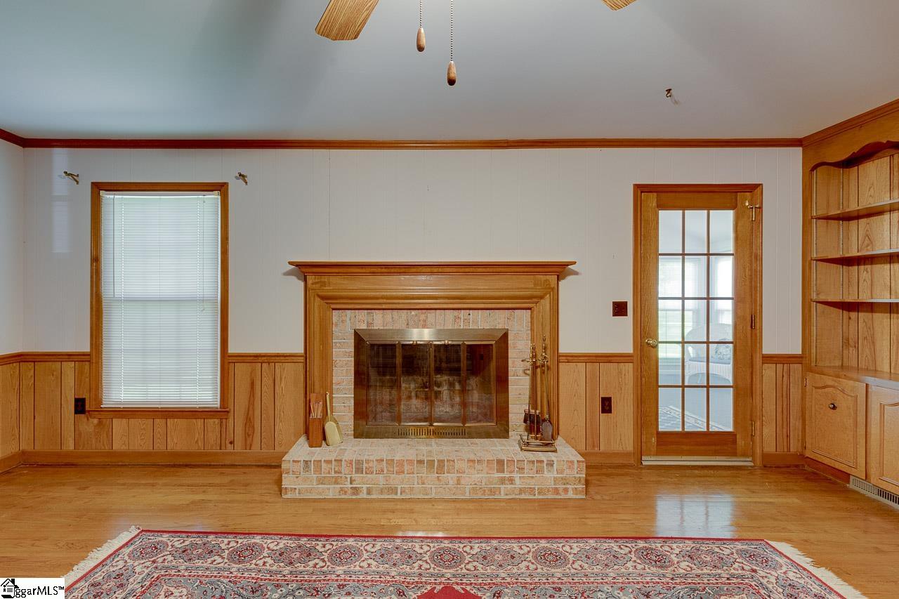 104 Middle Brook Road Greer, SC 29650 - Photo 5 of 32 Gallery Image 5