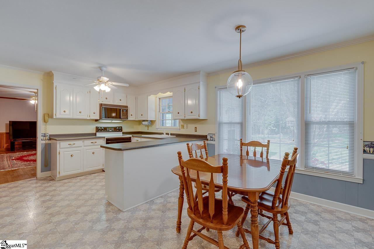 104 Middle Brook Road Greer, SC 29650 - Photo 7 of 32 Gallery Image 7