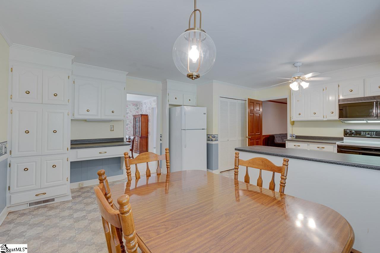 104 Middle Brook Road Greer, SC 29650 - Photo 8 of 32 Gallery Image 8