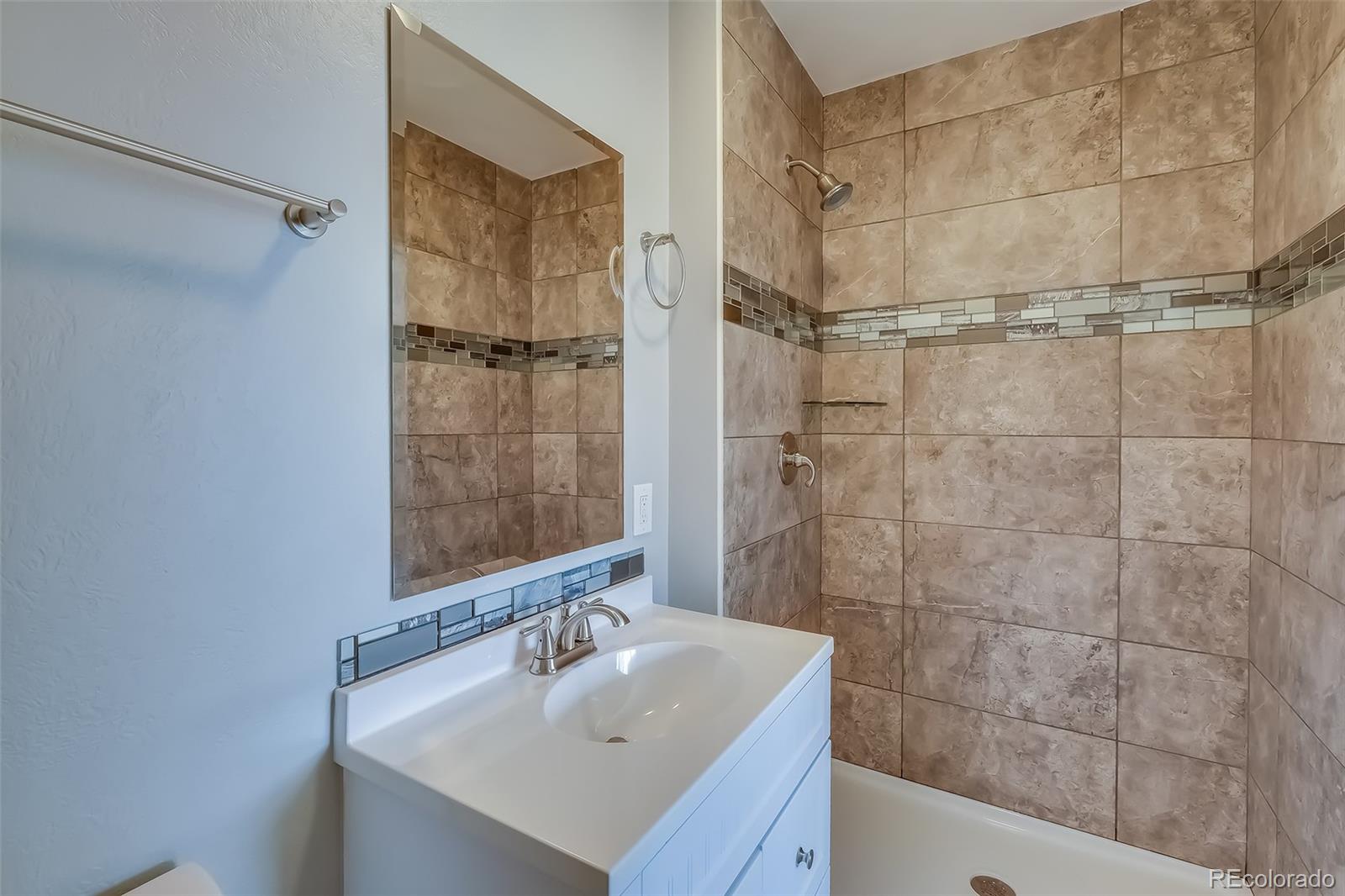 13794 Elmore Road Longmont, CO 80504 - Photo 25 of 40 Gallery Image 25