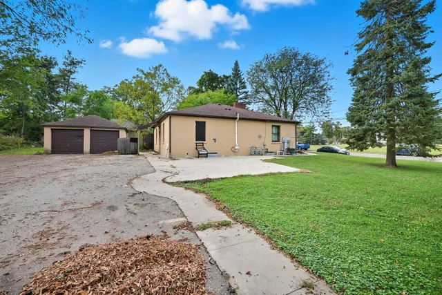 $349,900 | 805 West Highland Street, Whitewater, WI 53190