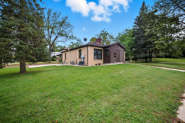 $349,900 | 805 West Highland Street, Whitewater, WI 53190