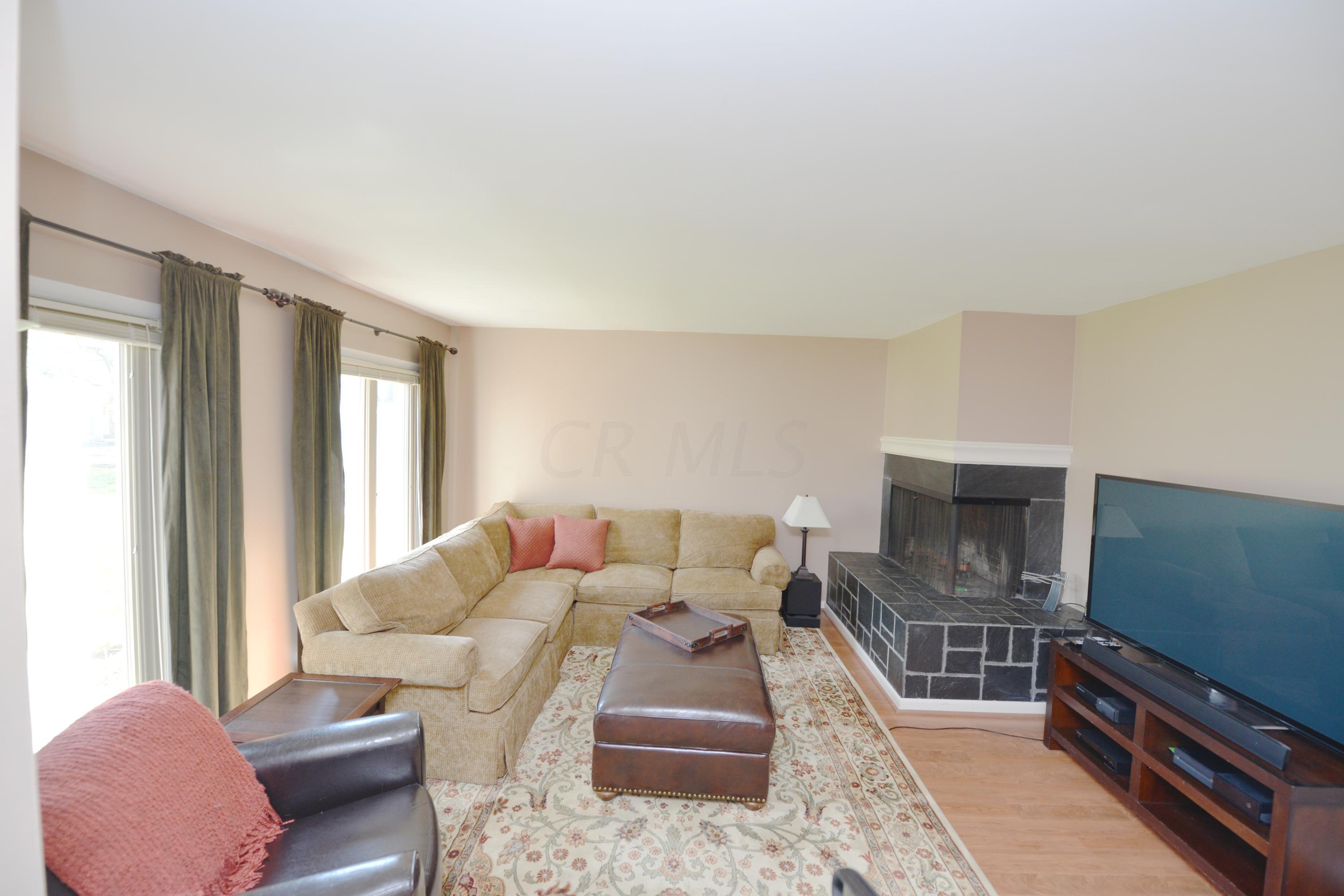 3600 Reed Road, Unit 14 Columbus, OH 43220 - Photo 4 of 20 Gallery Image 4