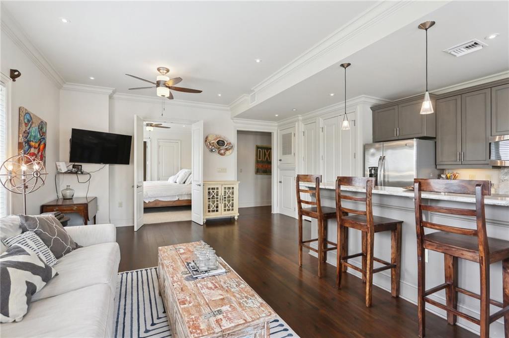 620 Decatur Street, Unit Q New Orleans, LA 70130 - Photo 11 of 21 Gallery Image 11