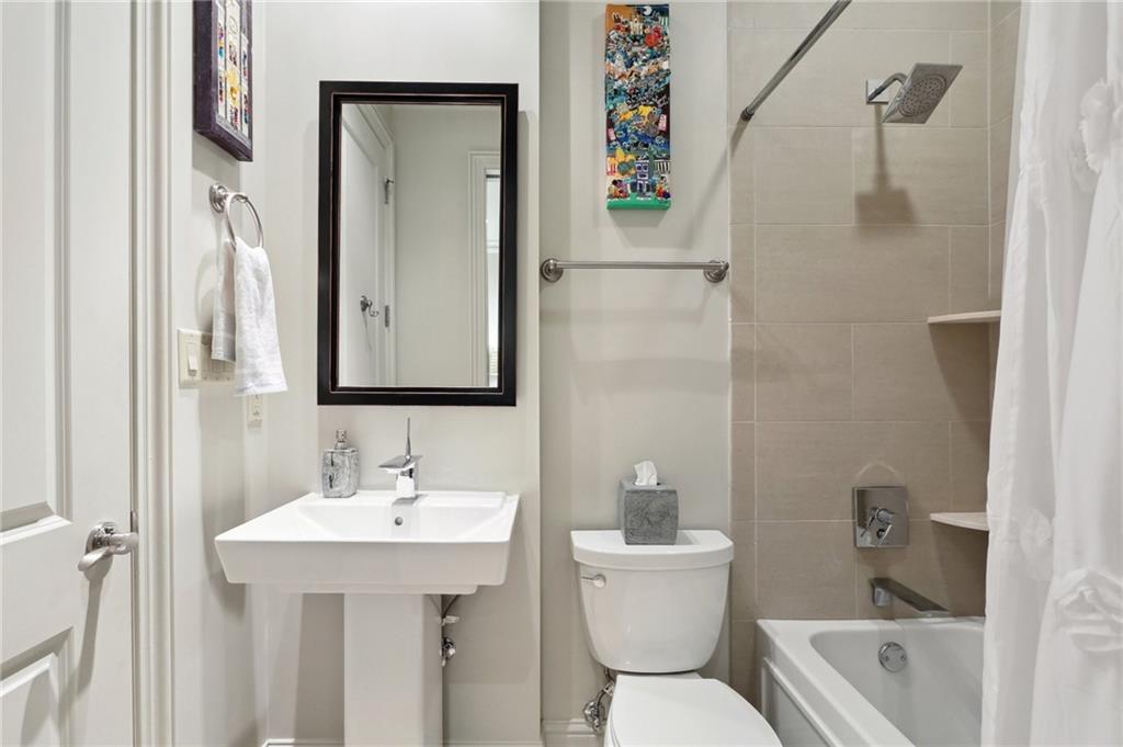 620 Decatur Street, Unit Q New Orleans, LA 70130 - Photo 19 of 21 Gallery Image 19