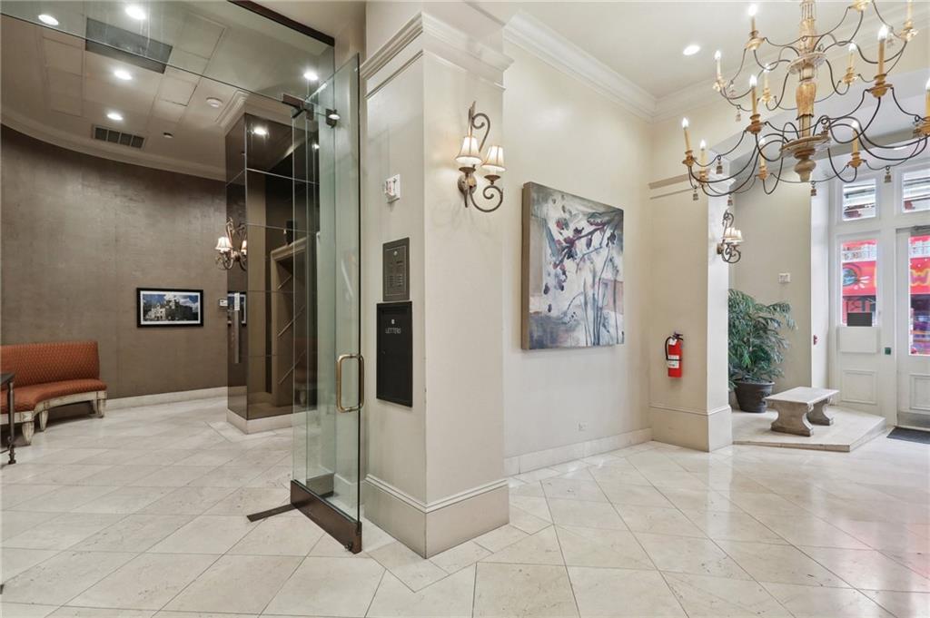 620 Decatur Street, Unit Q New Orleans, LA 70130 - Photo 3 of 21 Gallery Image 3
