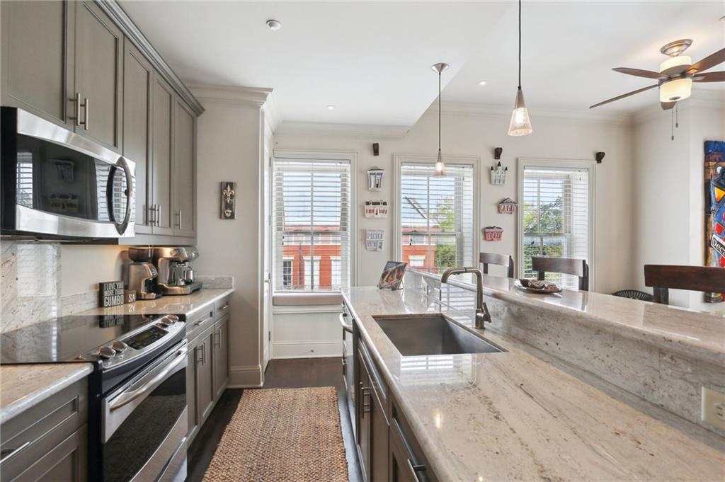 620 Decatur Street, Unit Q New Orleans, LA 70130 - Photo 8 of 21 Gallery Image 8