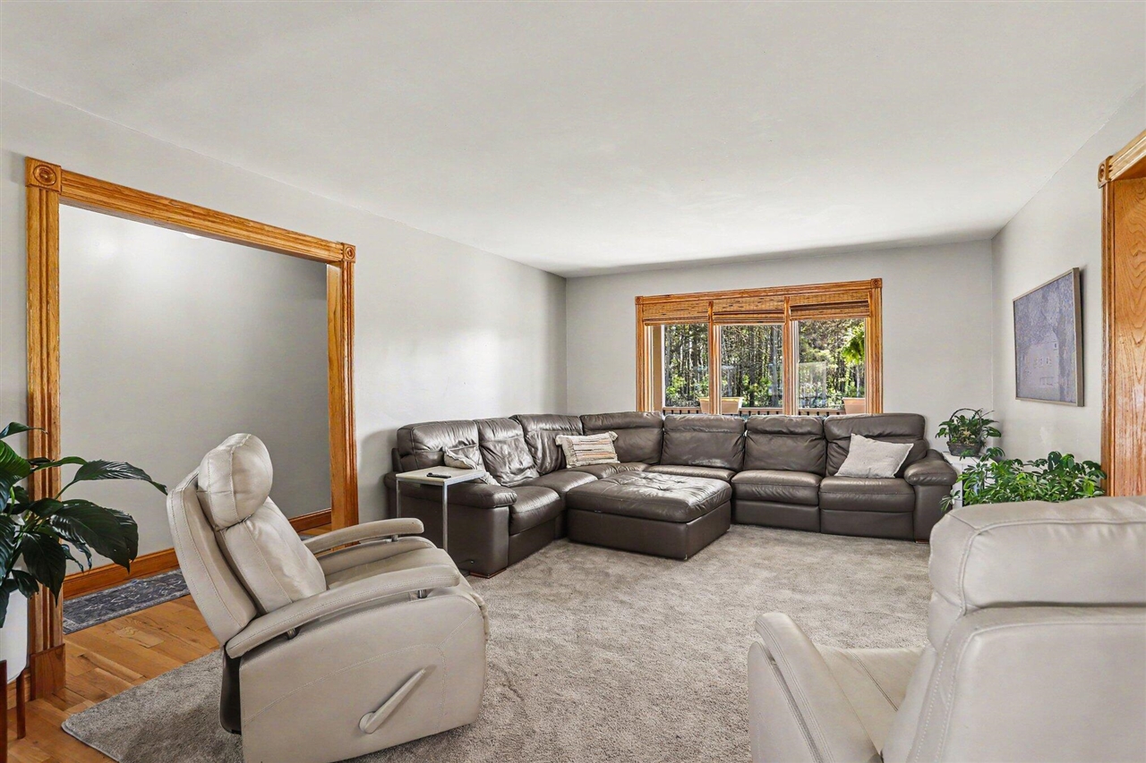 24219 Findley Road Sturgis, MI 49091 - Photo 4 of 28