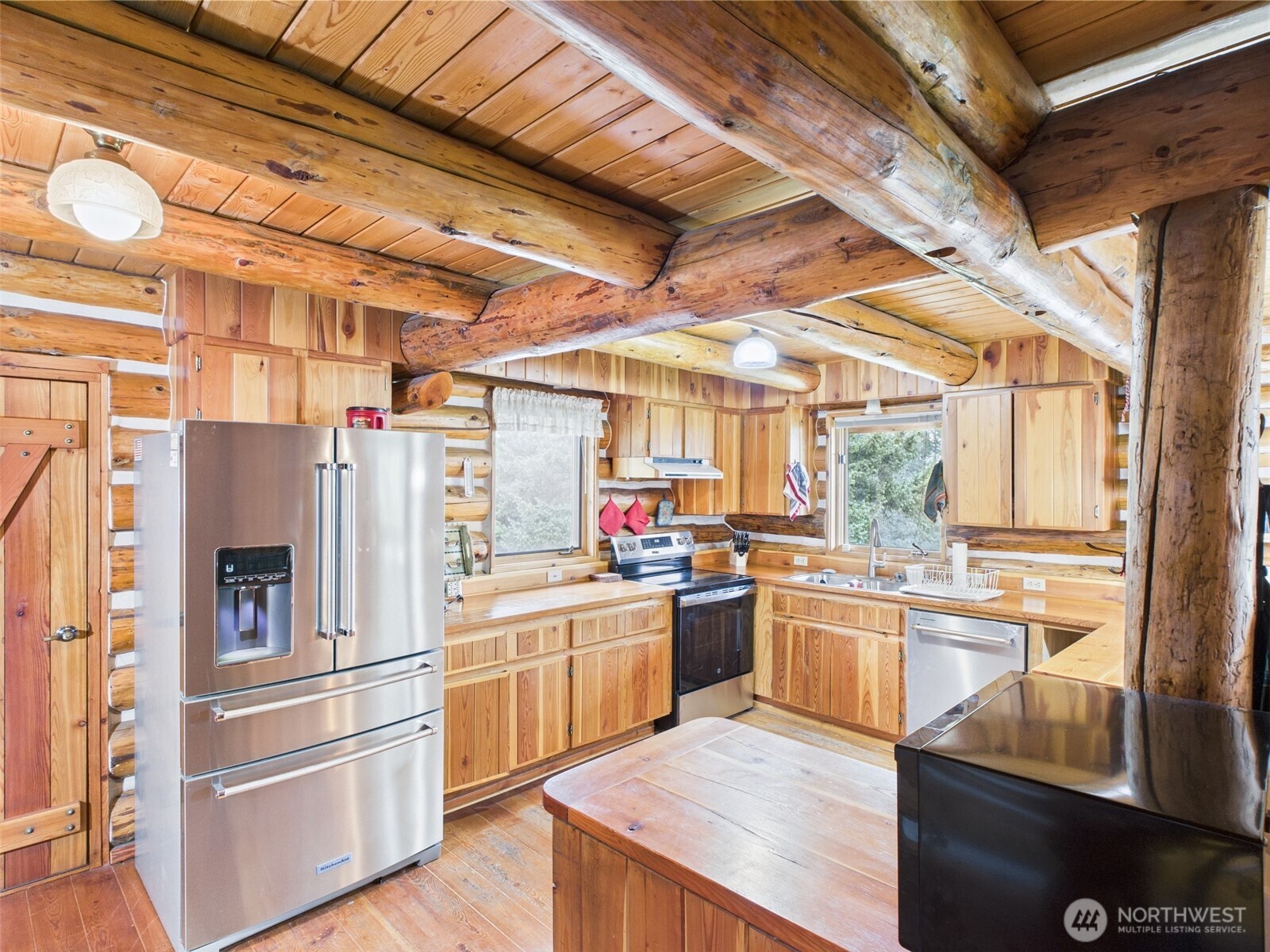 98 Tall Timber Lane Republic, WA 99166 - Photo 4 of 37