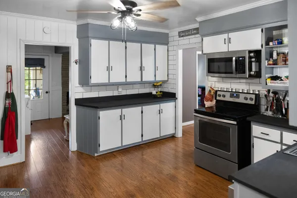 $299,000 | 221 North Lake Drive, Sylvania, GA 30467