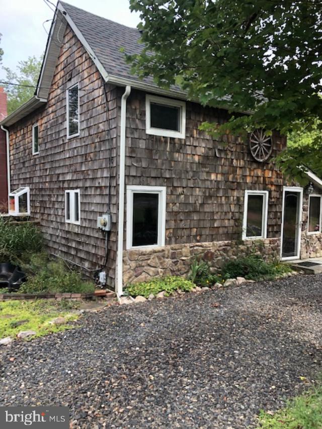 108 Patty Bowker Road Tabernacle, NJ 08088 - Photo 3 of 32 Front of home with circular drive