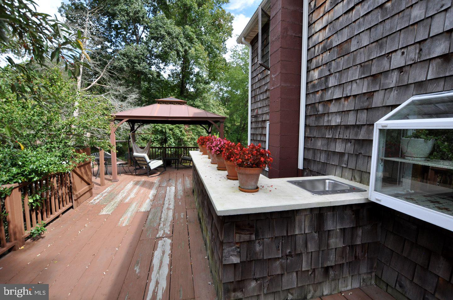 108 Patty Bowker Road Tabernacle, NJ 08088 - Photo 6 of 32 Side deck with bar