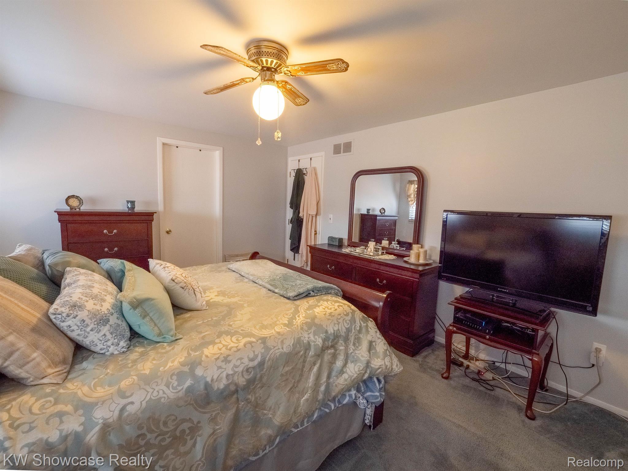45646 Spagnuolo Road Macomb, MI 48044 - Photo 32 of 42 Gallery Image 32