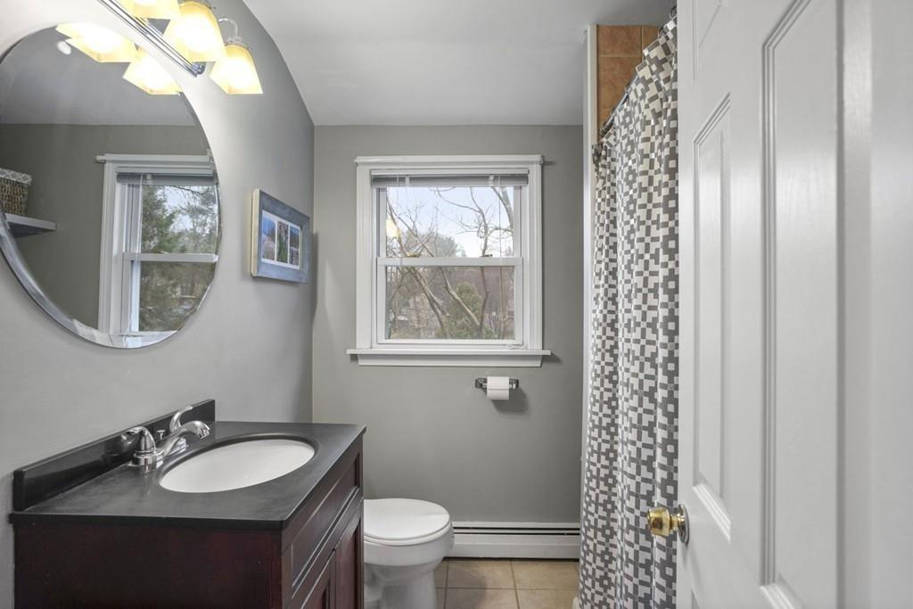 17 Lakeview Road Wayland, MA 01778 - Photo 12 of 30 Gallery Image 12