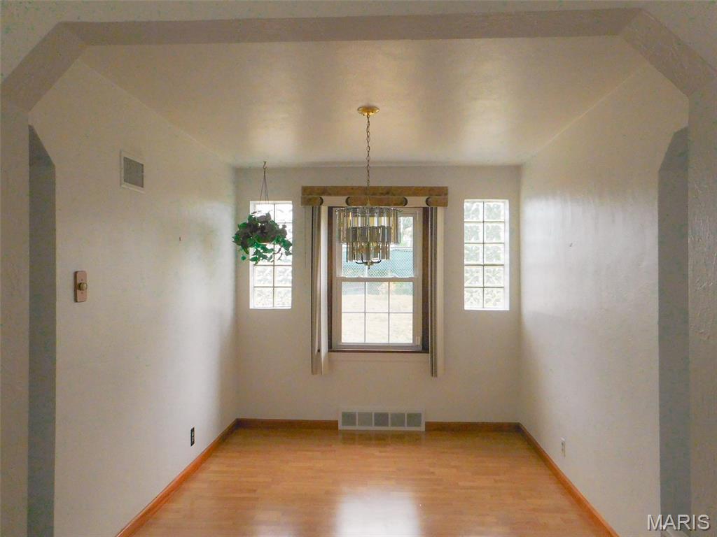 2031 Ranchdale Drive Jennings, MO 63136 - Photo 5 of 19