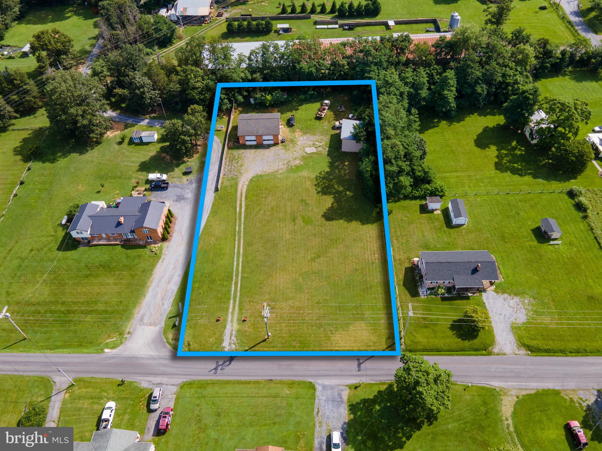 77 Honeyville Road Stanley, VA 22851 - Photo 3 of 31