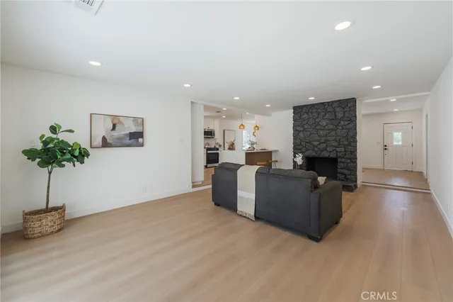 $1,199,000 | 4224 Falcon Avenue, Long Beach, CA 90807