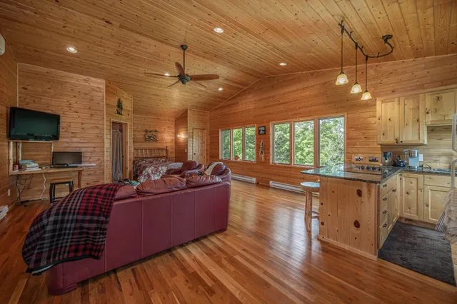 $375,000 | 1694 Buckshot Trail Northwest, Hackensack, MN 56452