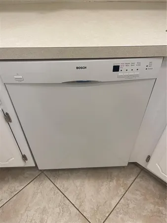 $2,250 | 124 Dogwood Circle, Seminole, FL 33777