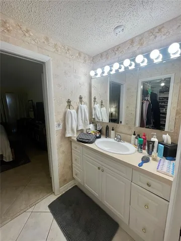 $2,495 | 124 Dogwood Circle, Seminole, FL 33777