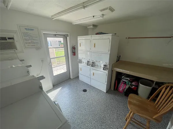 $2,250 | 124 Dogwood Circle, Seminole, FL 33777