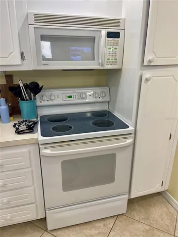 $2,495 | 124 Dogwood Circle, Seminole, FL 33777