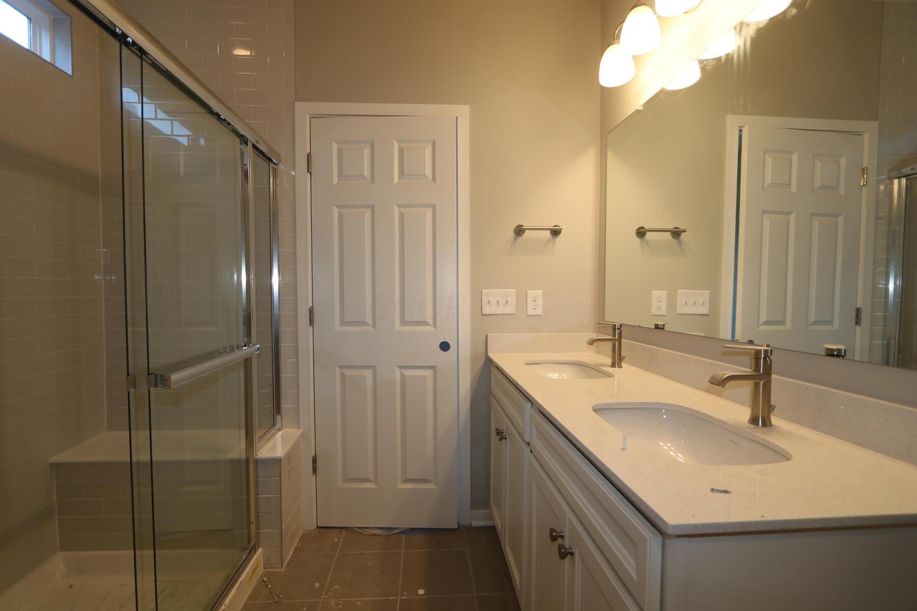 392 Cherry Hills Road Commercial Point, OH 43116 - Photo 15 of 22 Owner's Bathroom