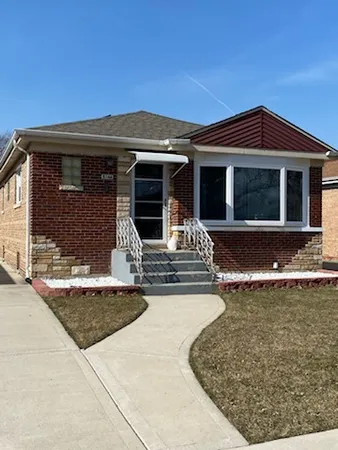 $3,800 | 5146 North Kenneth Avenue, Chicago, IL 60630