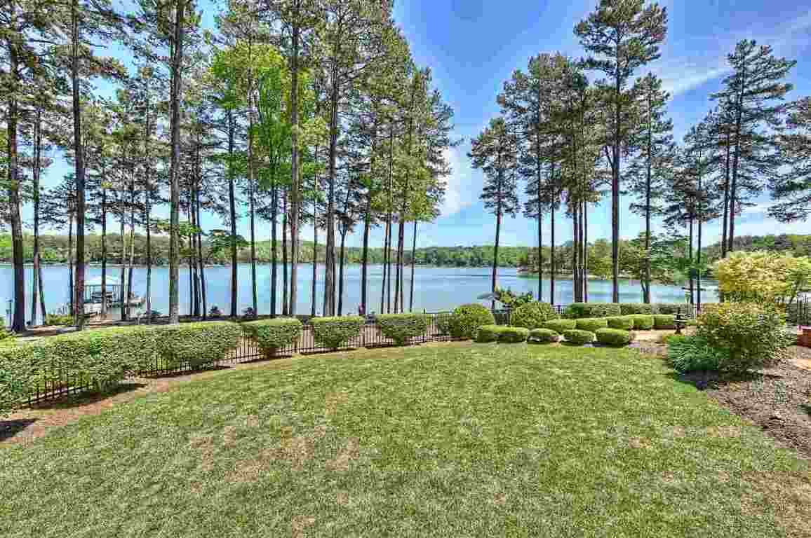 606 Longview Court Seneca, SC 29672 - Photo 4 of 36 Gallery Image 4
