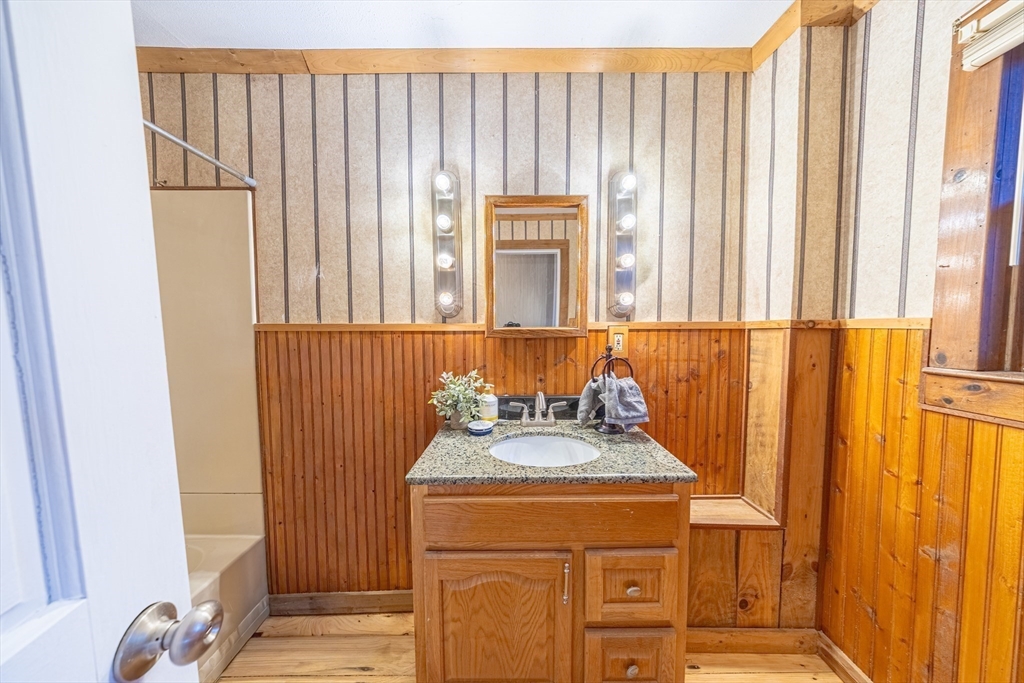 95 Cherry Street Middleboro, MA 02346 - Photo 17 of 41