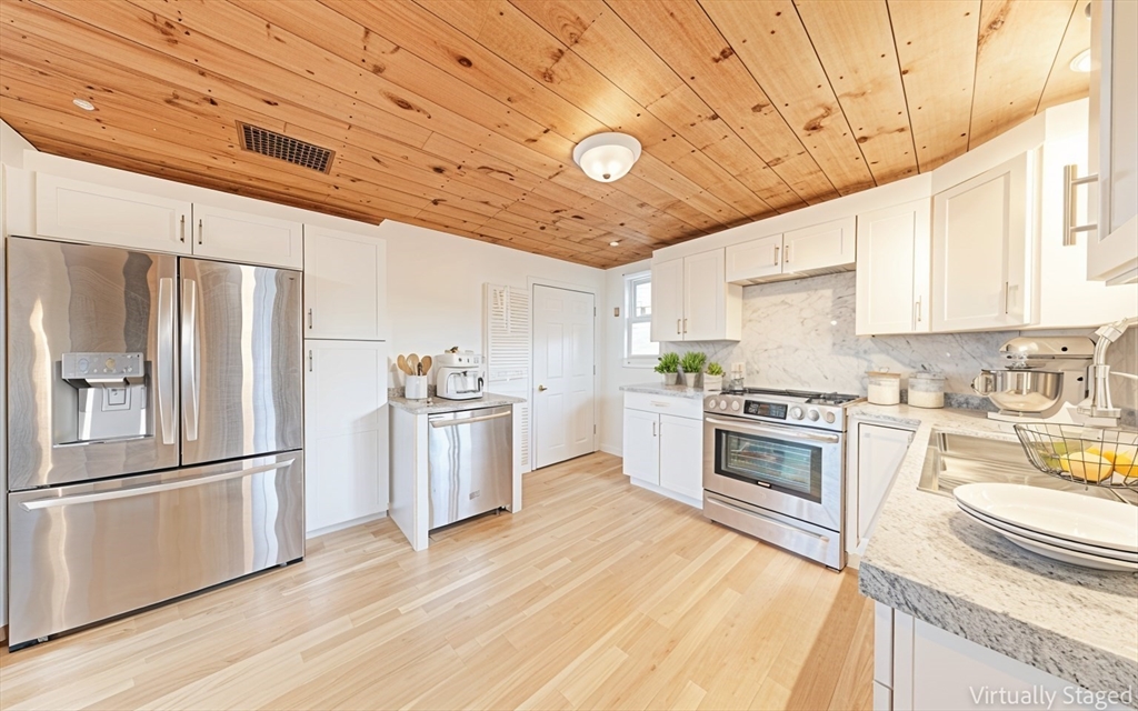 95 Cherry Street Middleboro, MA 02346 - Photo 6 of 41