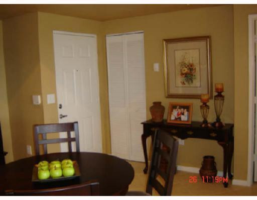 7940 North Nob Hill Road, Unit 4303 Tamarac, FL 33321 - Photo 5 of 8 Dining Room