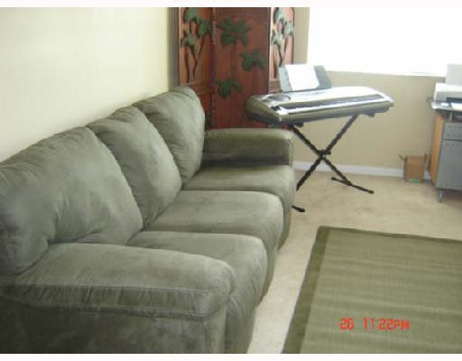 7940 North Nob Hill Road, Unit 4303 Tamarac, FL 33321 - Photo 8 of 8 Living Room