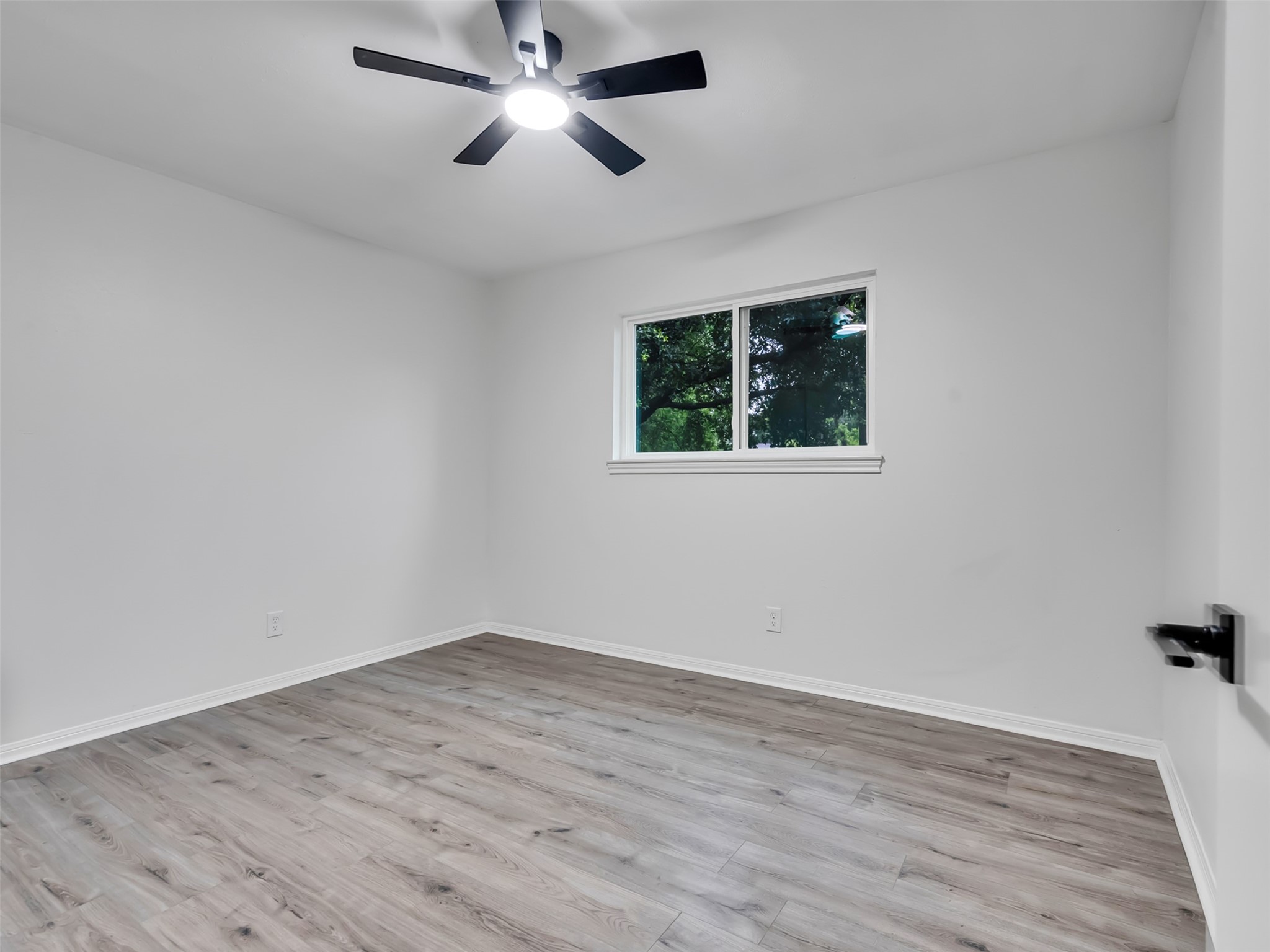 4023 Laverock Road Spring, TX 77388 - Photo 28 of 36 5th bedroom