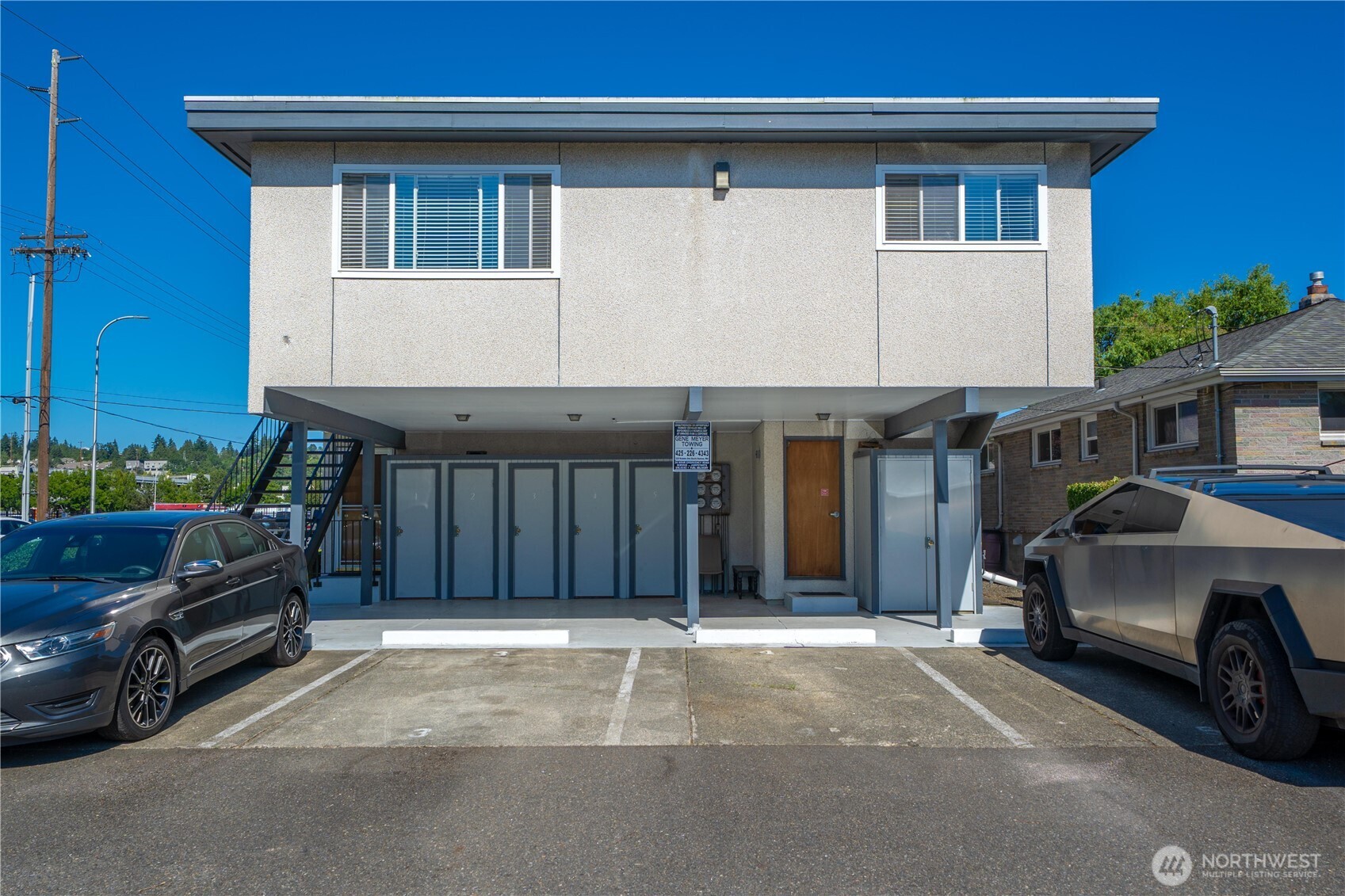 809 North 6th Street Renton, WA 98057 - Photo 5 of 40