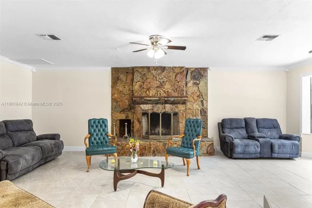 $436,000 | 2141 Oak Beach Boulevard, Sebring, FL 33875